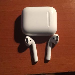 Apple AirPods